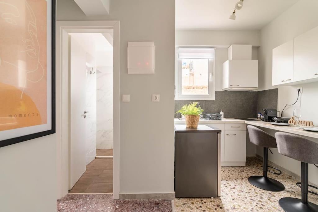 Stylish And Central Apt Near Acropolis - Avdi Square Athen Exterior foto
