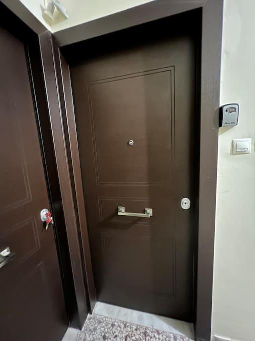 Stylish And Central Apt Near Acropolis - Avdi Square Athen Exterior foto